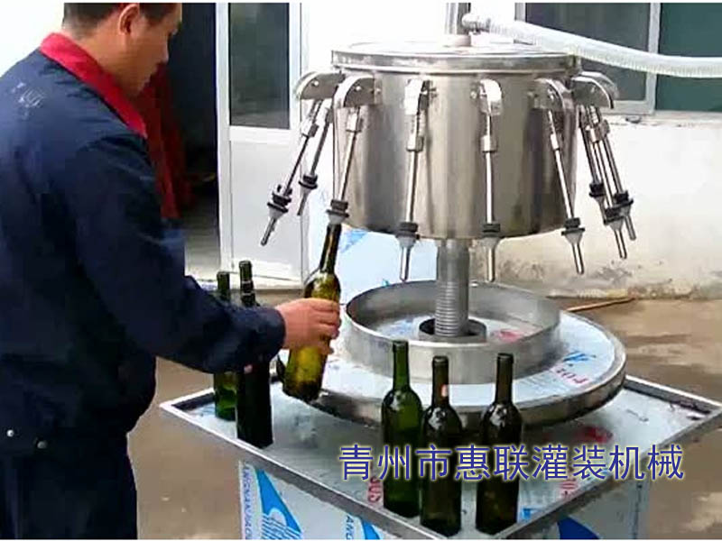 酒水灌裝機(jī)