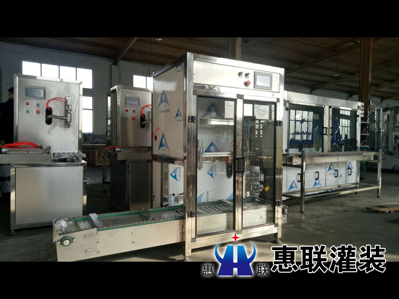 84消毒液灌裝機(jī) 84消毒液灌裝機(jī)