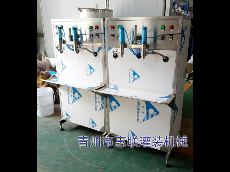 半自動(dòng)油灌裝機(jī)
