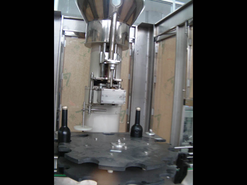 自動紅酒打塞機(jī)